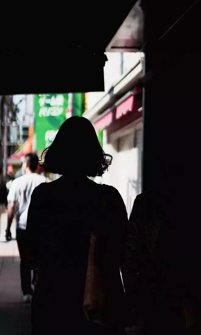 跑滴滴车的艳遇经历 一场艳遇让我妻离子散图片