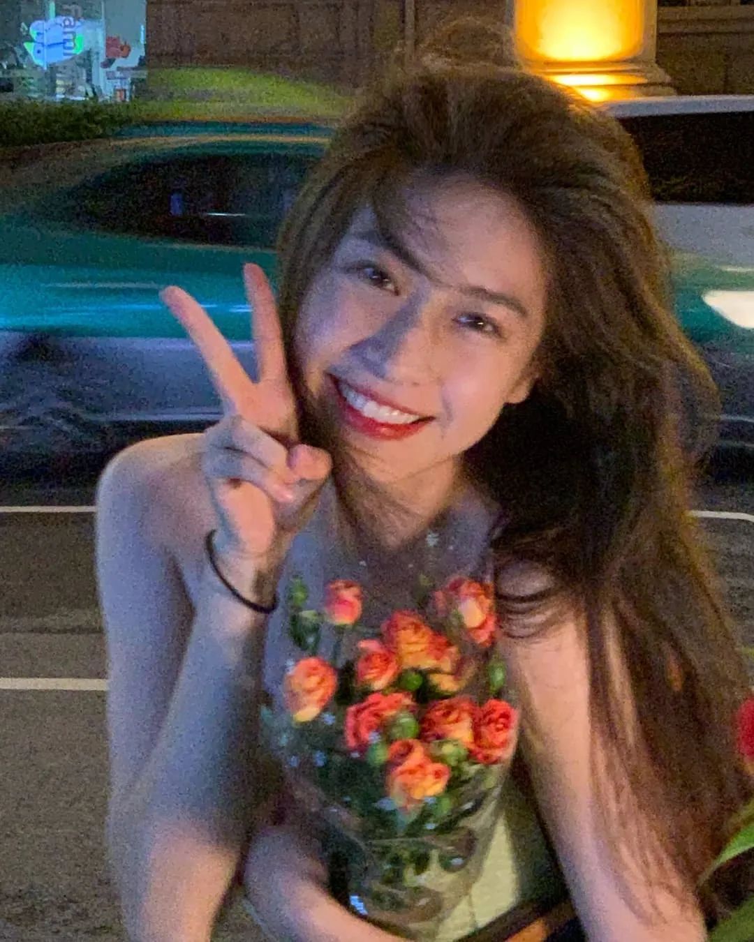 国产少女一瓶紫薯牛奶窈窕身姿宝藏穿搭图片