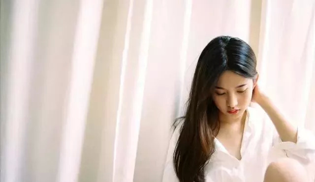 女人独立霸气的句子 正能量美丽的短句图片