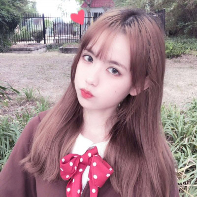 一组16岁同一个女生照片 同一个人（精选18张）图片