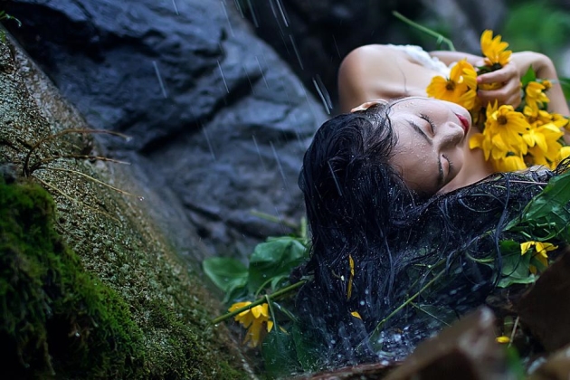 奋斗早安正能量励志语图片 我们以为握紧了拳头就是拥有，但里面只是空气