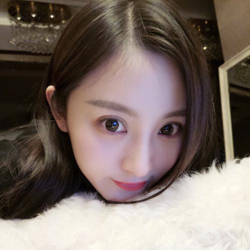 女生头像一组 同一个人的照片多张女生可爱图片
