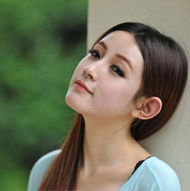 赞美女人有气质的句子 彬彬有礼图片
