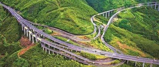 中国70年交通发展巨变的感慨说说短句发朋友圈