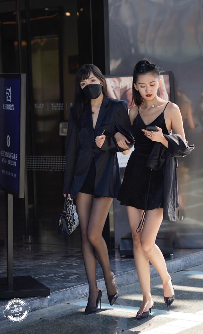 黑丝高跟鞋美腿超秀腿图片