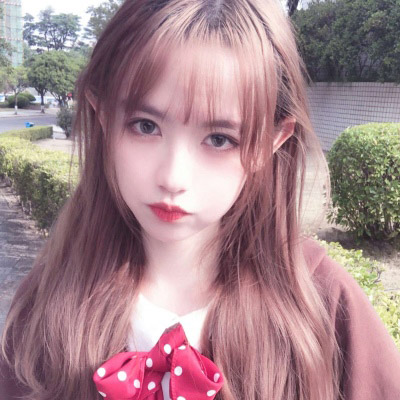 一组16岁同一个女生照片 同一个人（精选18张）图片