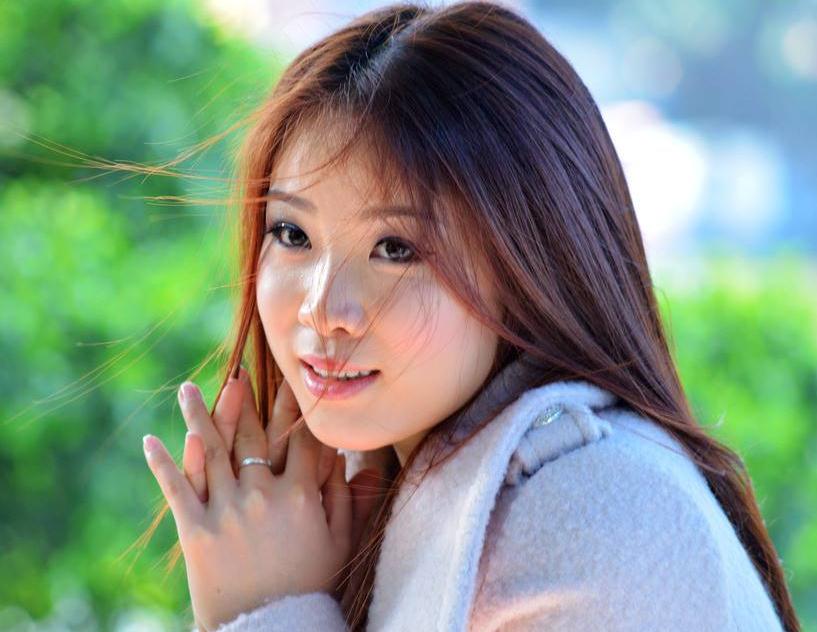 赞美女人有气质的句子 彬彬有礼图片