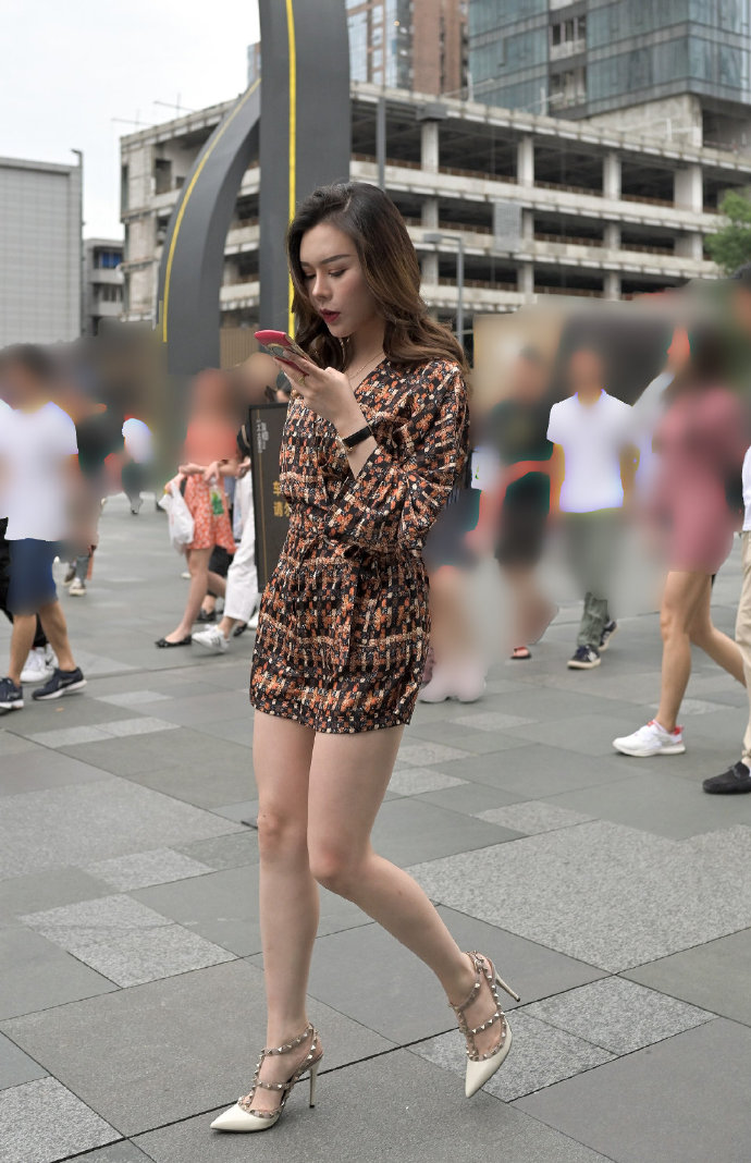 街拍时尚裙子不错​​​​​​图片