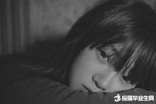 很潮很拽的社会句子 社会太现实的说说短句 图片