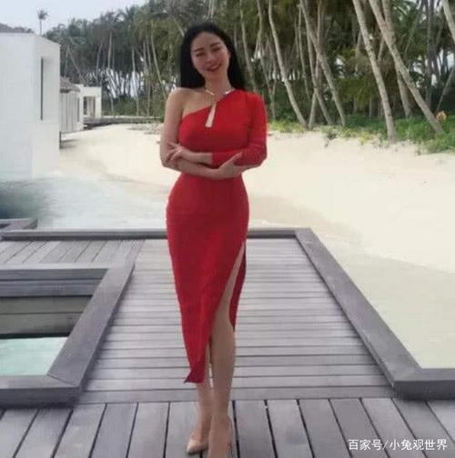 刘静尧和蒋聘婷是一个人吗 蒋聘婷36E魔鬼身材真实照片图片