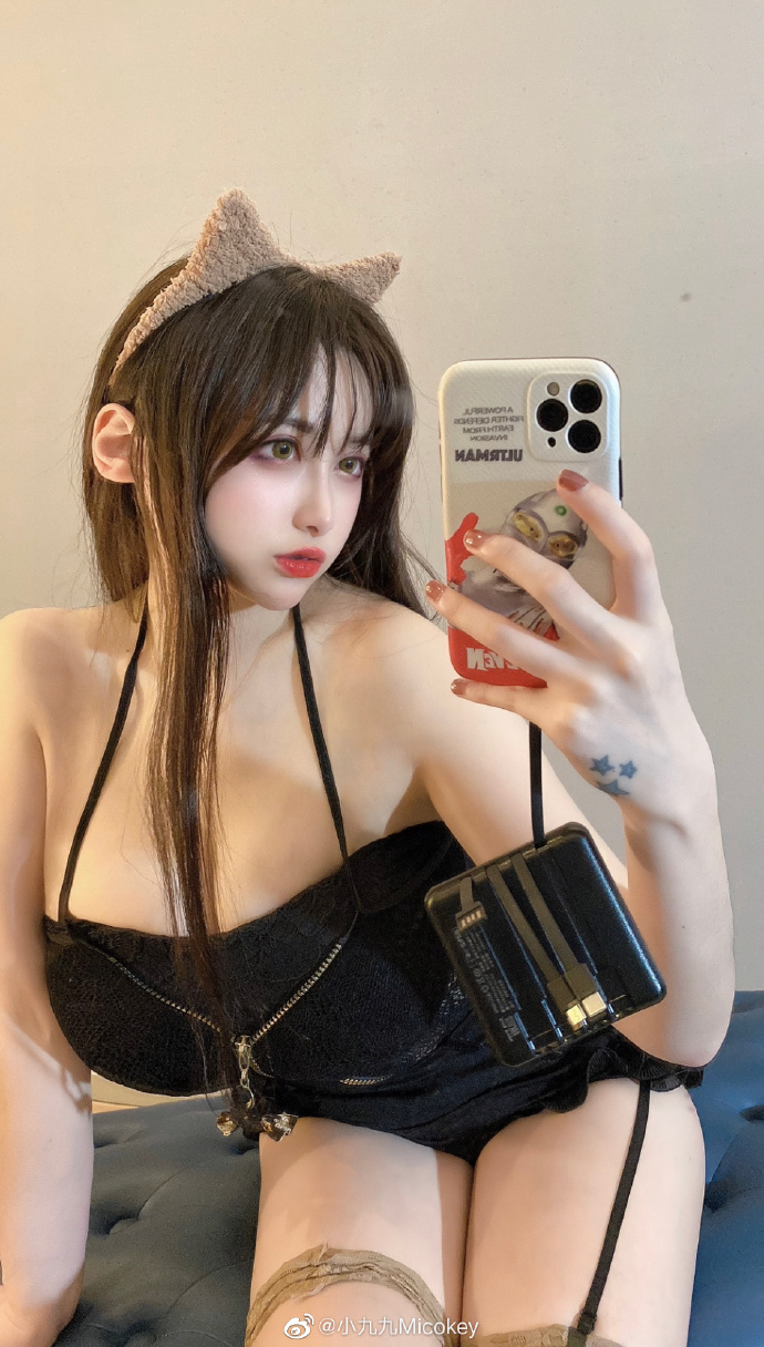 软妹小九九宅男女神身材好穿什么都好看图片