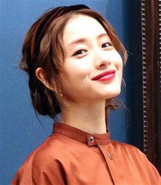 石原里美怀孕！宝宝将在春天出生
