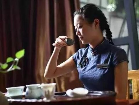 以茶会友简短唯美句子 休闲喝茶的唯美句子图片