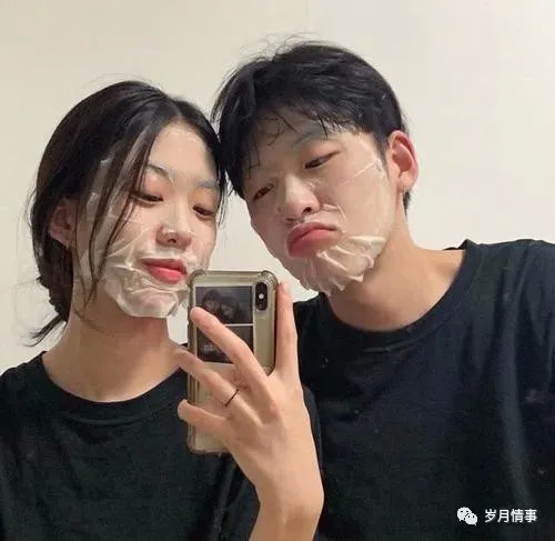 祝朋友爱情久久的文案 送给情侣的祝福语简短图片