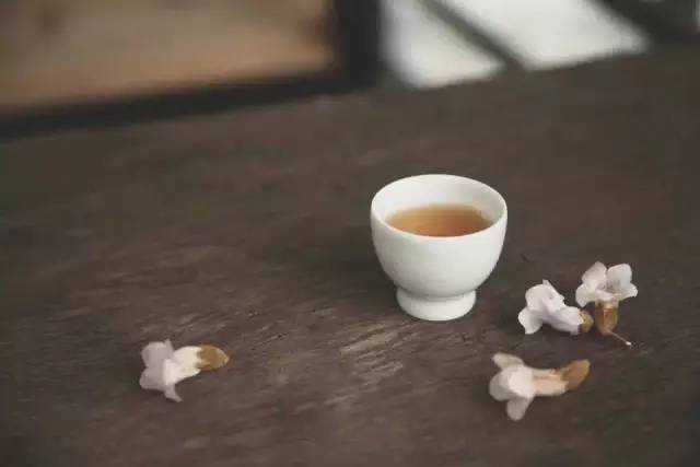 一人一茶一心境的句子 以茶会友简短唯美句子图片