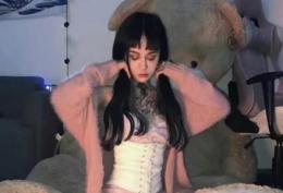 开车晚上污痛痛的句子  开车速度快流水了