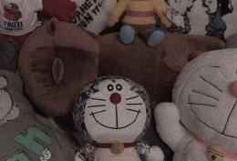 伤感带字图片：所有的道理都懂,但是理性还是败给了情绪