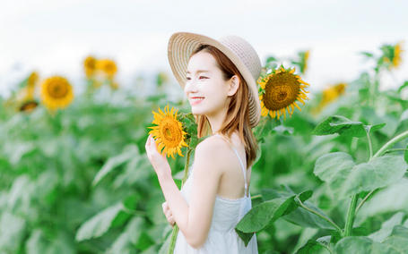 人生易逝，无论什么境地，也要诗意的走到终点