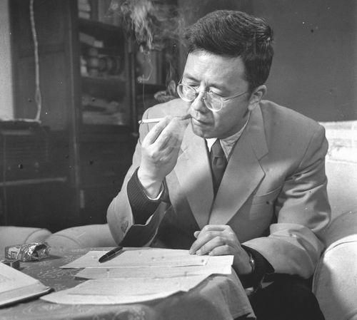 华罗庚勤奋好学小故事6篇