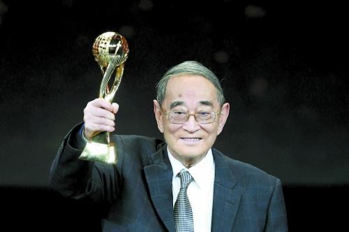 厉以宁人物简介以及经典著作