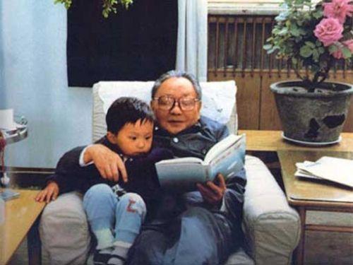 十个历史故事，回顾邓小平光辉一生