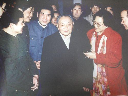 十个历史故事，回顾邓小平光辉一生