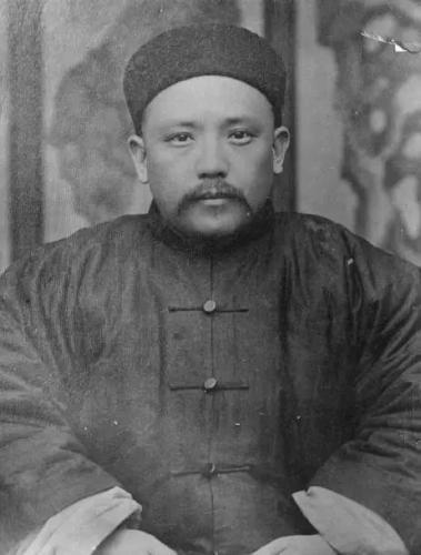 袁世凯的女秘书，出家当了尼姑，晚年道出真相太吓人
