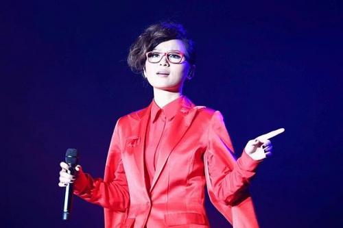 杨幂跟周笔畅为什么好？她俩怎么认识的？