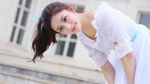 超级励志：一个遭遇离婚、负债、疾病后更加明媚的女人