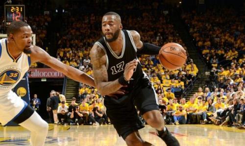 乔纳森·西蒙斯，演绎NBA最励志故事