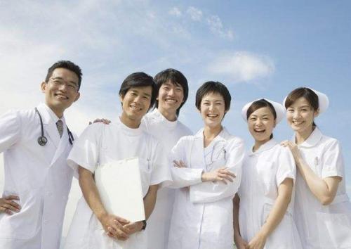 医护人员个人年终总结两篇
