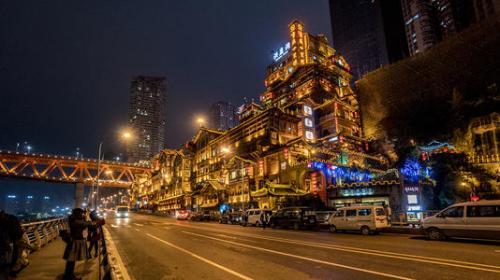描写重庆夜景的句子